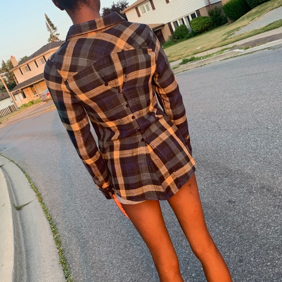 Long Sleeve Plaid Button Up - Picture 2 of 4